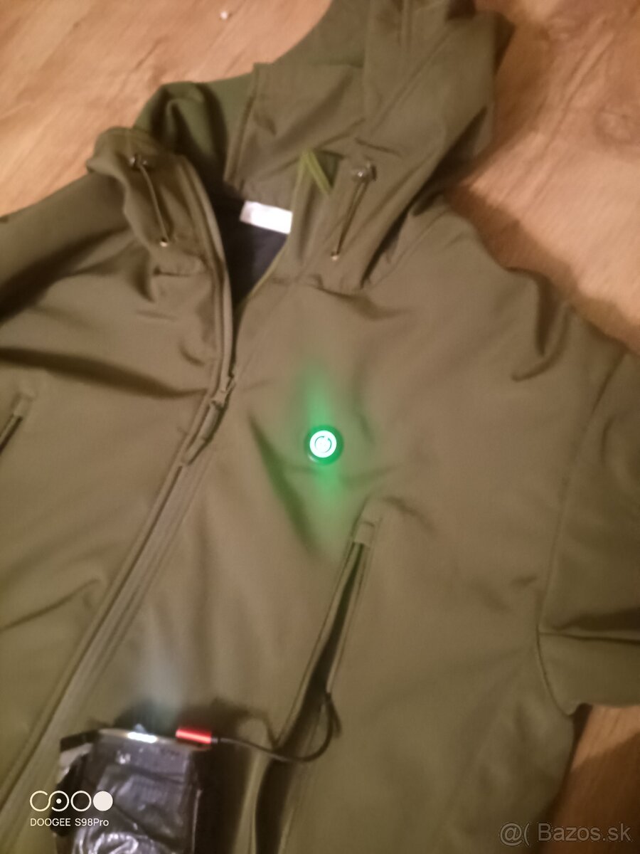 Predám vyhrievanu softshellku olivovej farby vel.L - 7