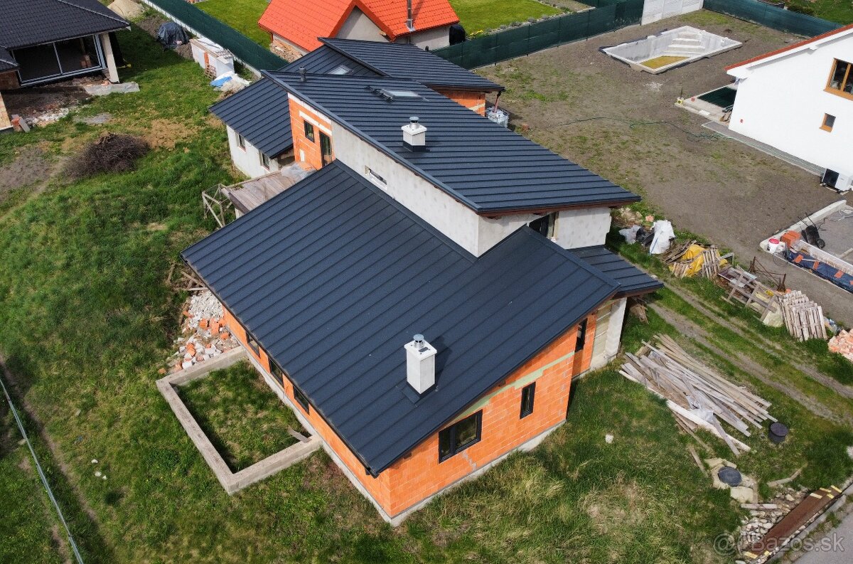 Rodinný dom - novostavba s okamžite obývateľnou časťou - 7