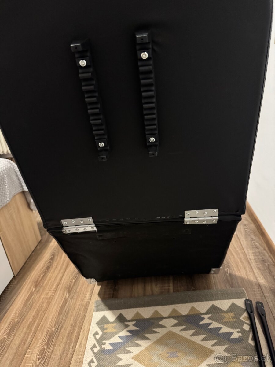 Predám čierne kozmetické kreslo - 7