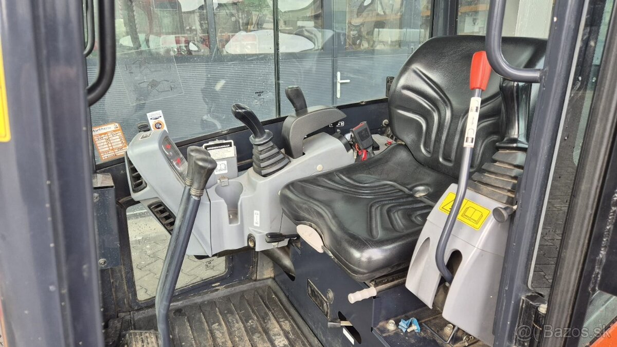 K prodeji mini bagr Kubota KX 016 - 7