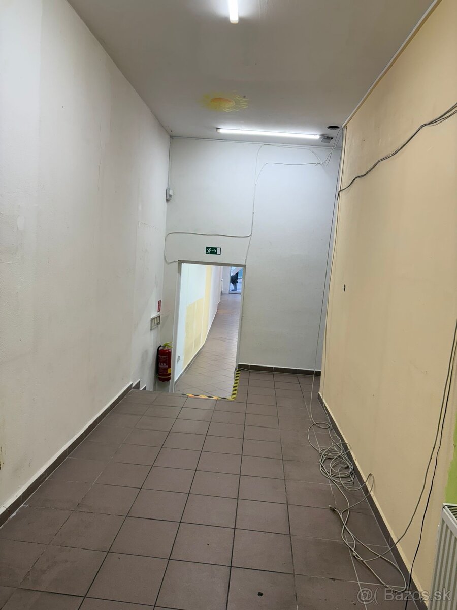 Prenajom obch. Priestoru v centre BA - 7