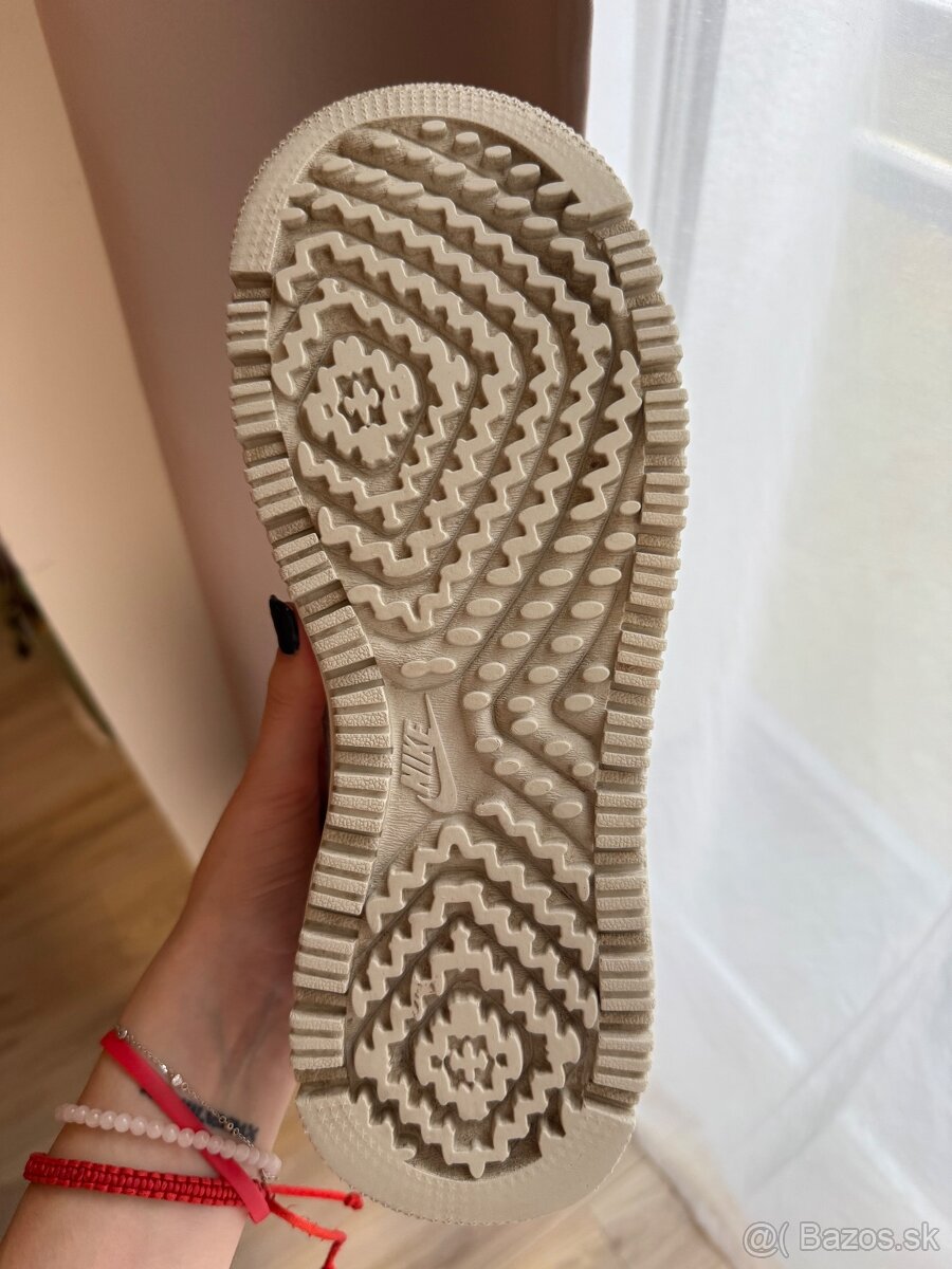 Nike Air Force 1 Luxe EU42 - 7