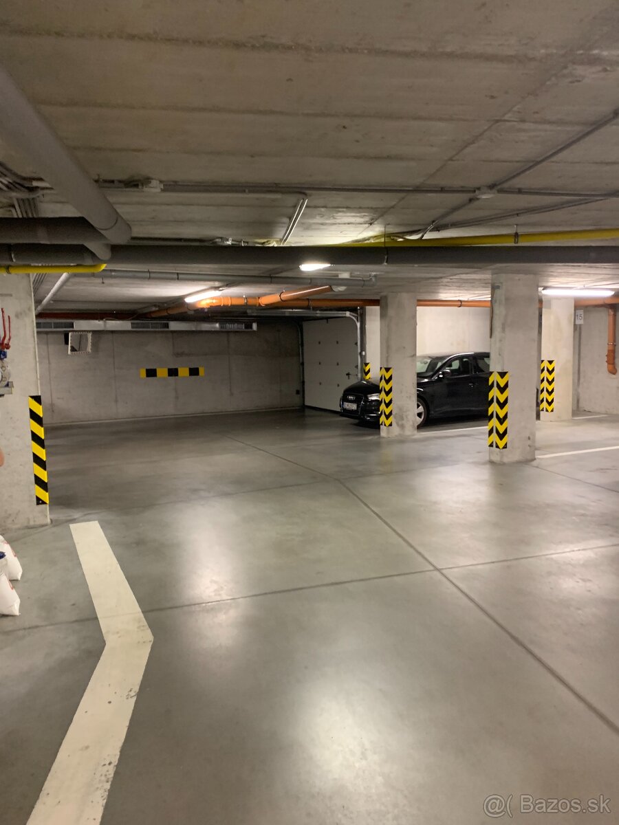 Prenajom 2 izboveho bytu s parkovanim Bratislava - Trnavka - 7