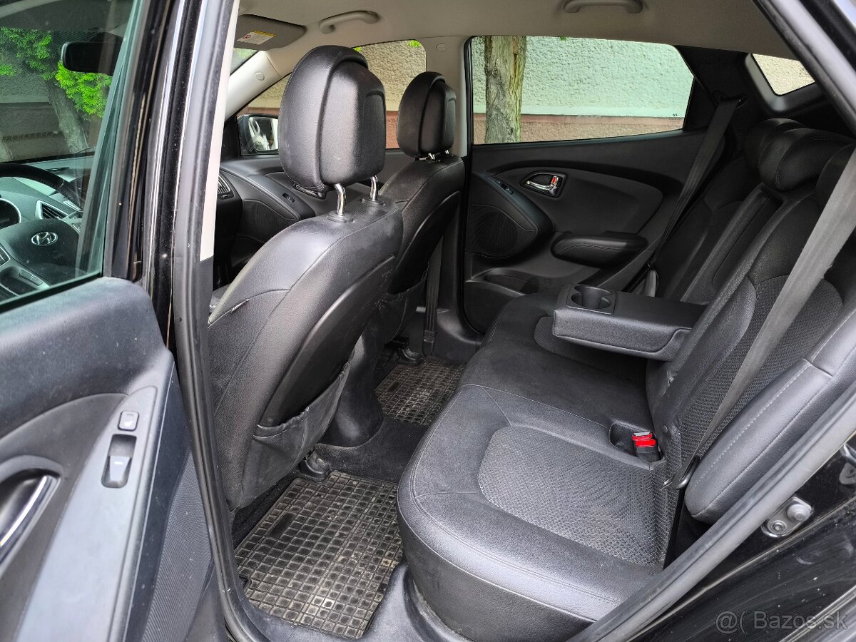Hyundai ix35 1.6 GDi 99 kw benz. rv.2013 M6 - 7