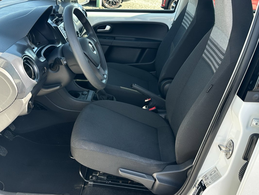Volkswagen Up Move Up 1.0 MPi - 7
