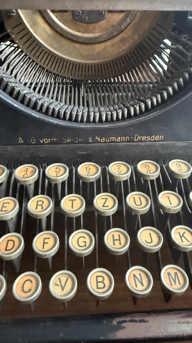 Starozitny pisaci stroj - 7