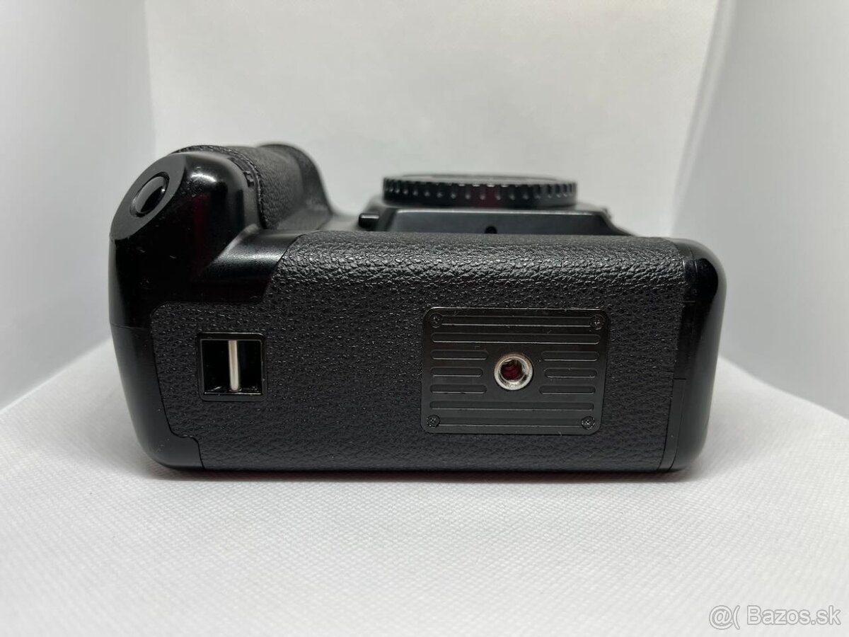Canon EOS 1 HS - 7
