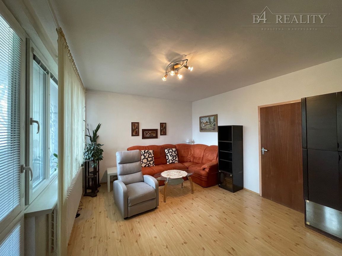 3 izbový byt, 68 m2 + priestranná presklená lodžia, Bazovské - 7