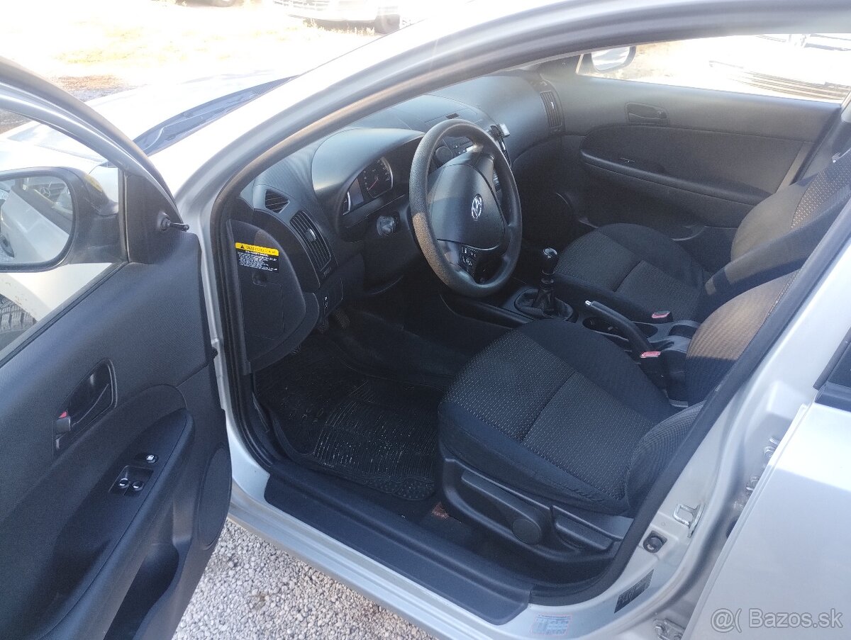 Hyundai i30 1.6i CVVT Style - 7