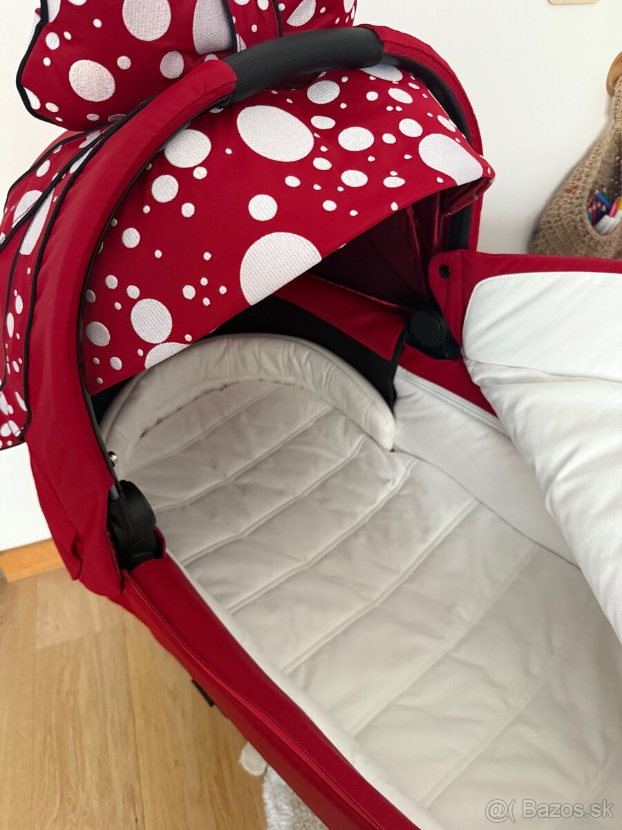 Nová vanička cybex priam 4.0 petticoat red - 7