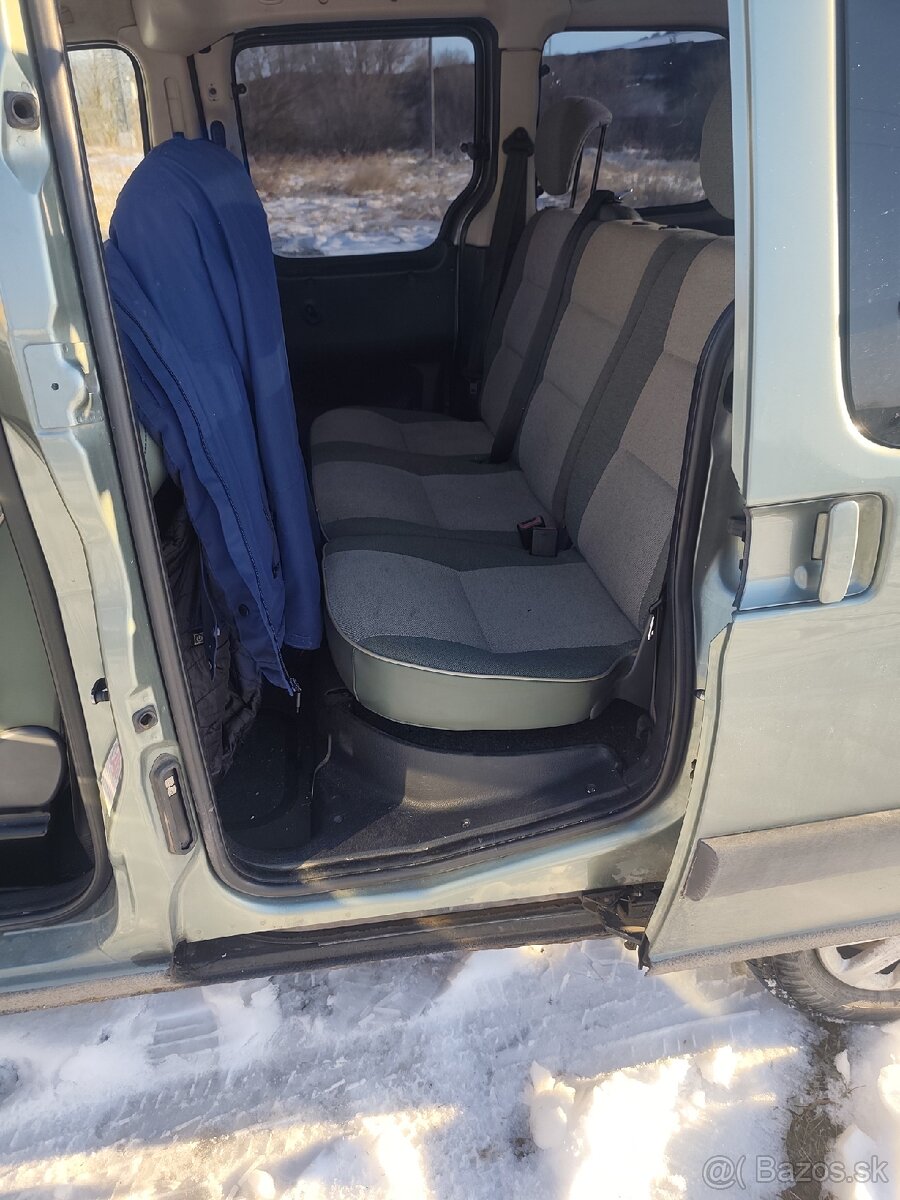 PEUGEOT PARTNER 1.6 - 7