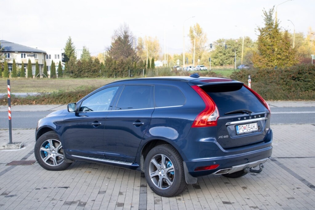 VOLVO XC60 (2015) - 7