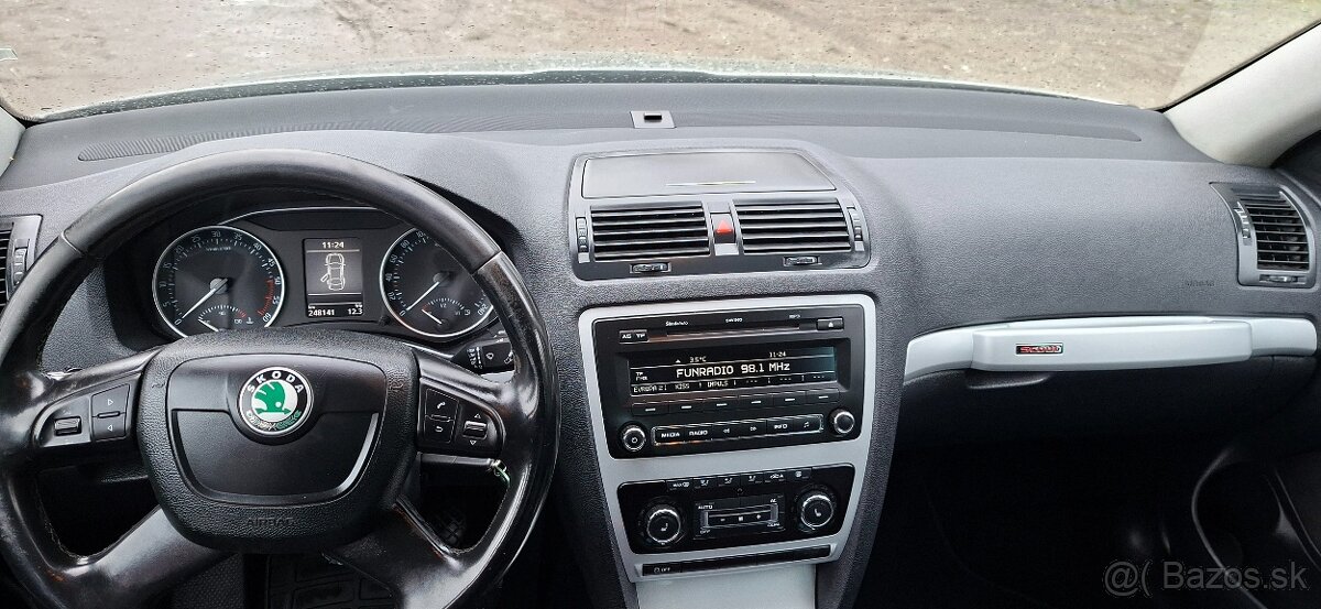 Predám škodu octavia scout 4x4 - 7