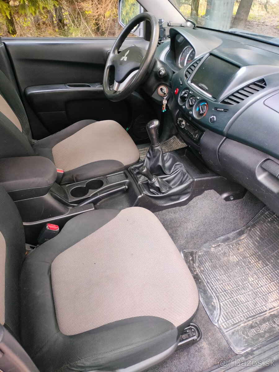 Predám Mitsubishi L200 - 7