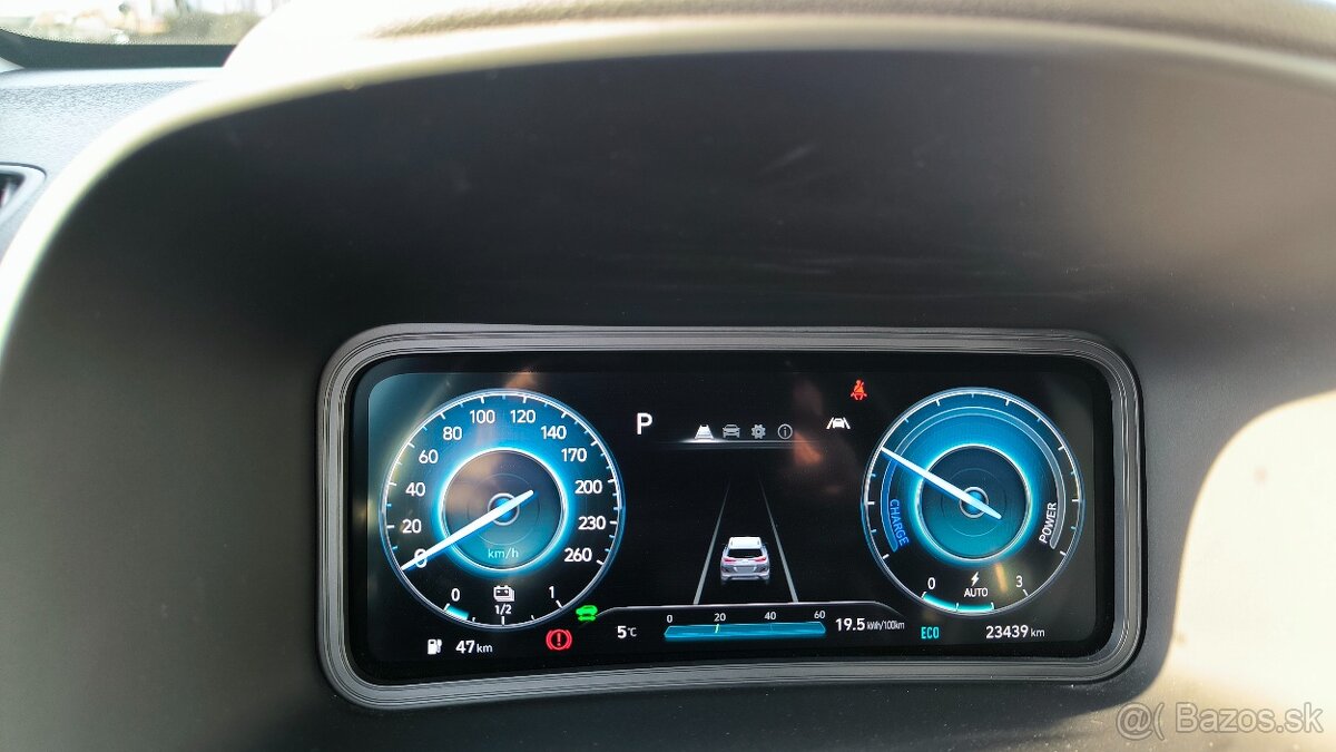 Hyundai Kona Electric 100 kW, 136 koni, 23 439 km, Top stav - 7