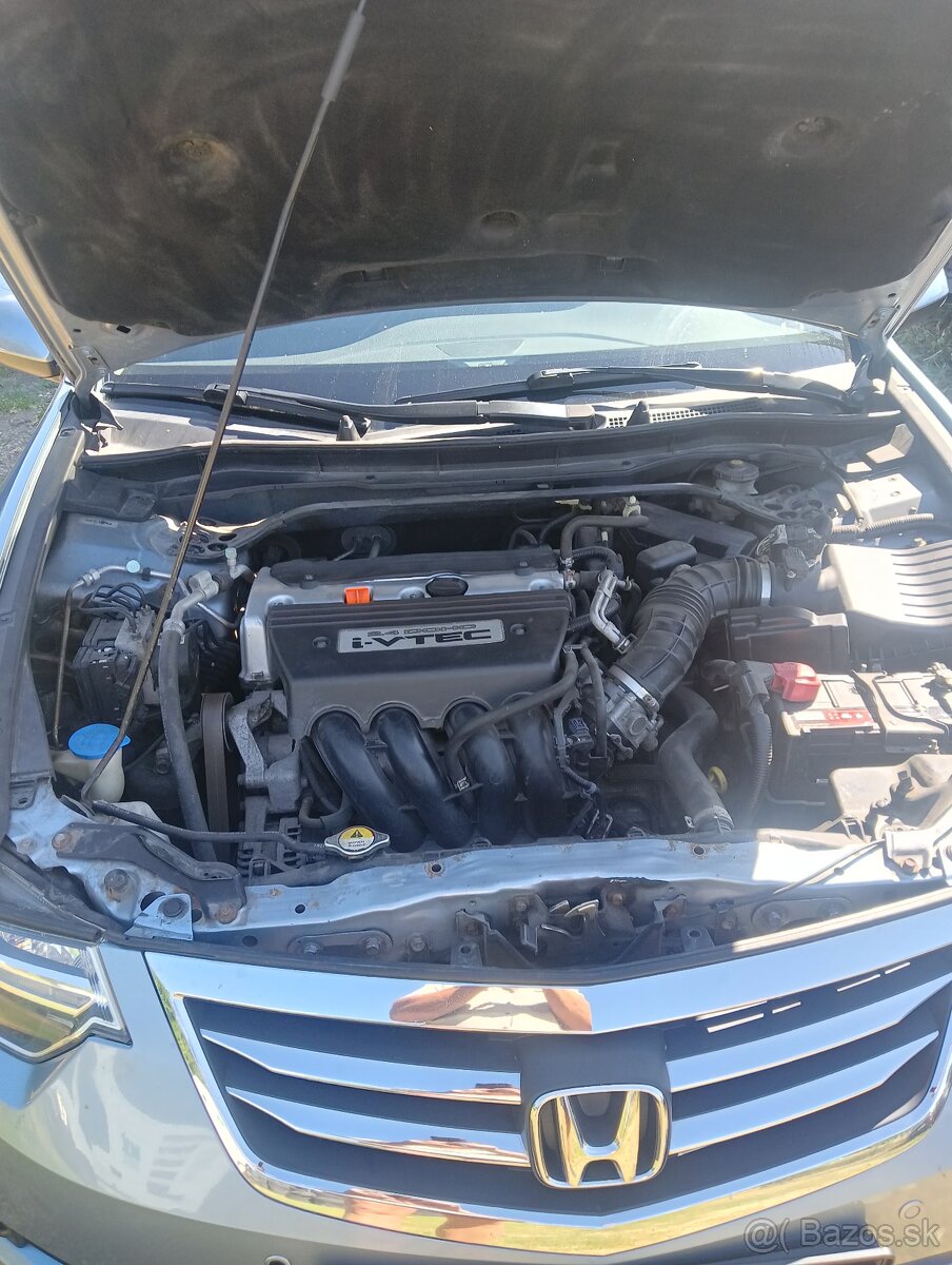 Honda Accord 2.4i Tourer 8g Facelift - 7