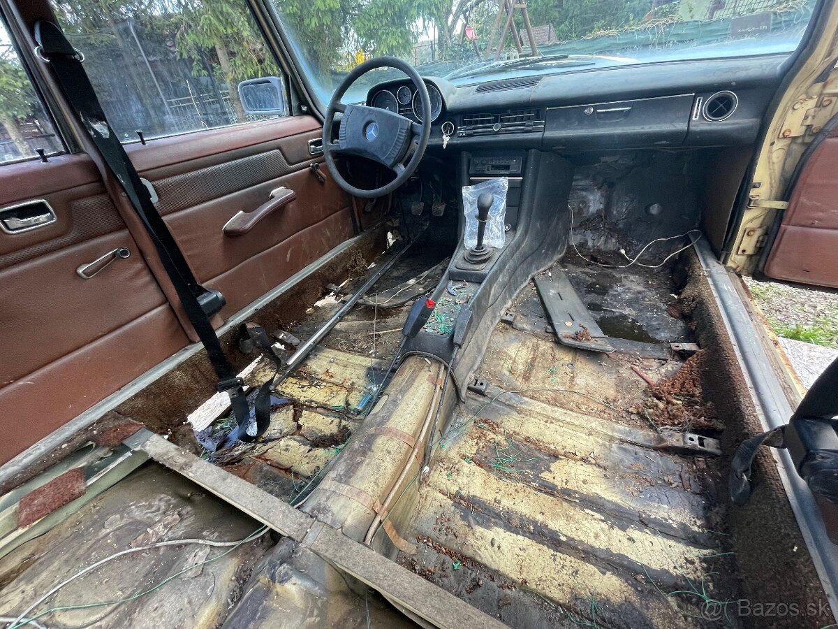 W114 w115 200D 1974 - 7