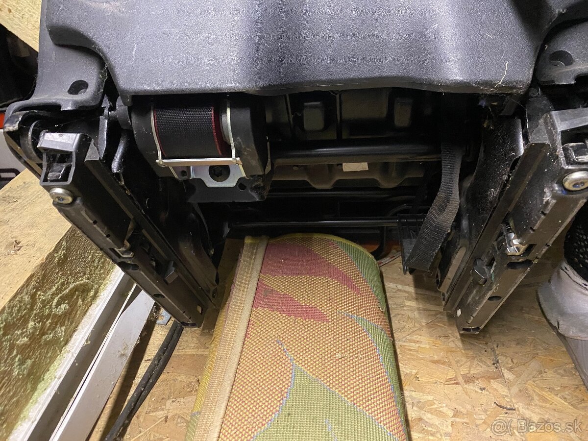 Zadné sedadlo Renault espace r.2008 - 7