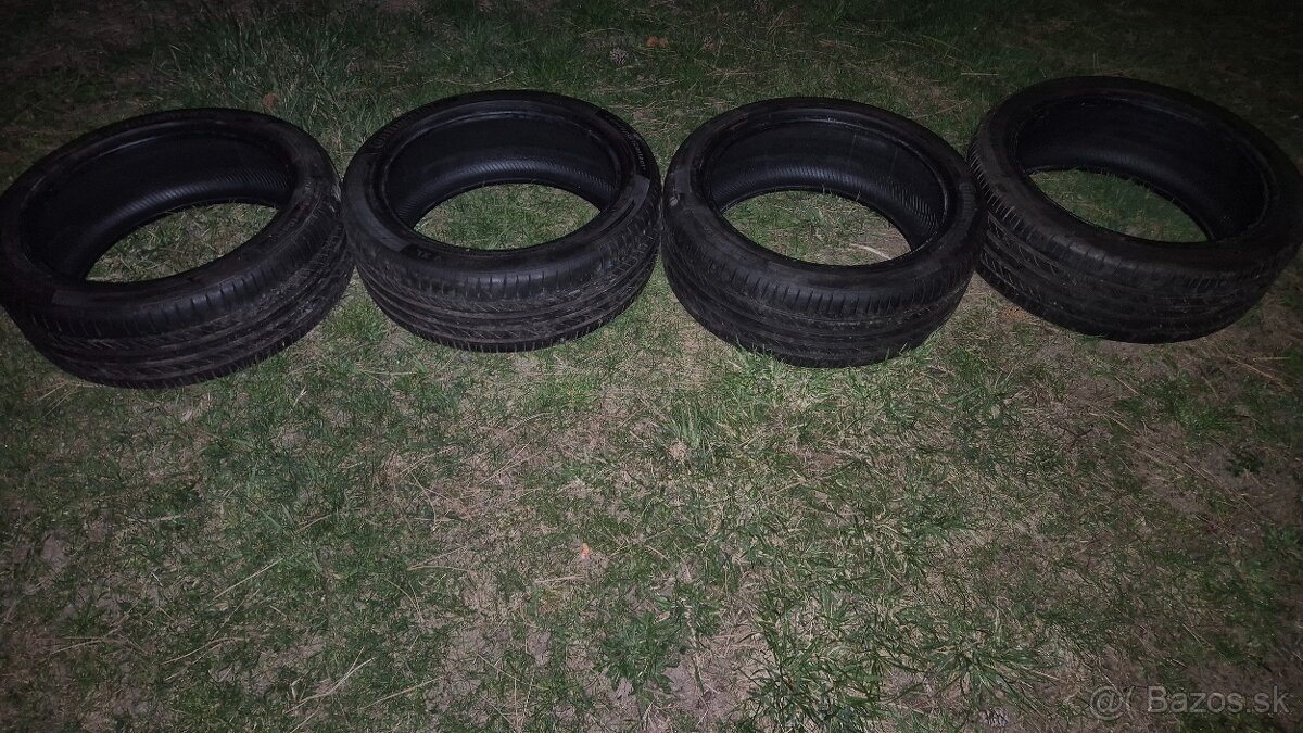 235/45 R19 - 7