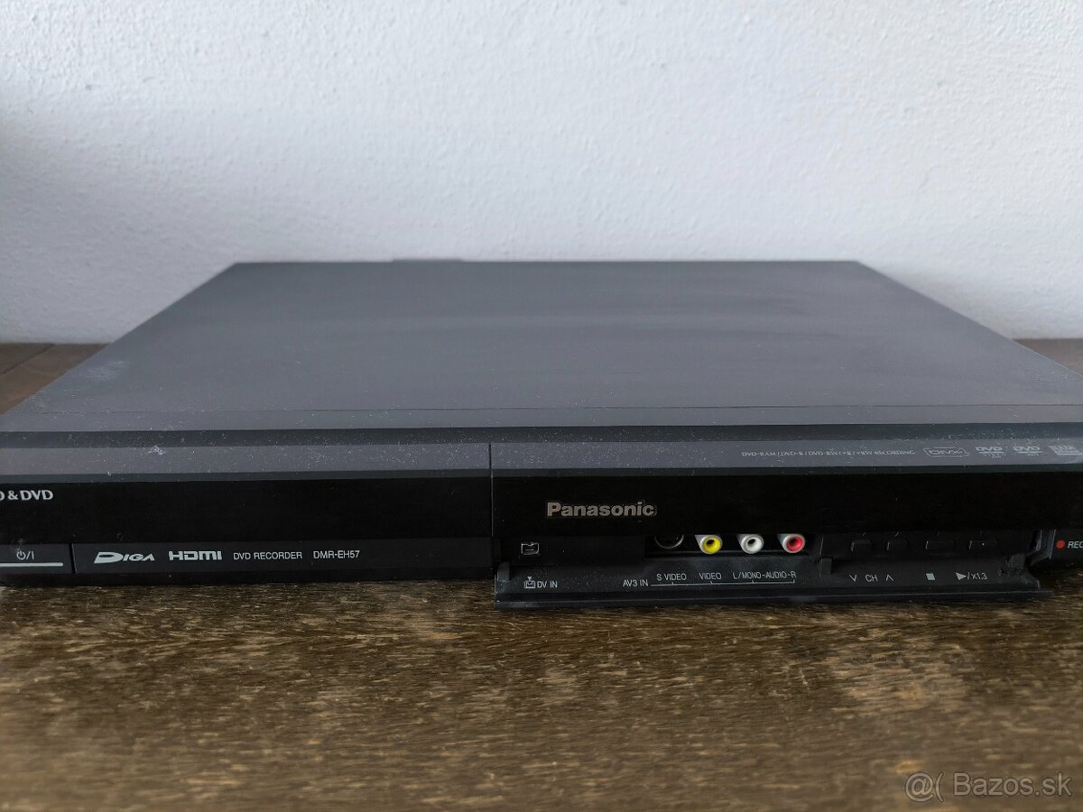 Predám DVD rekordér PANASONIC DMR-EH57 - 7