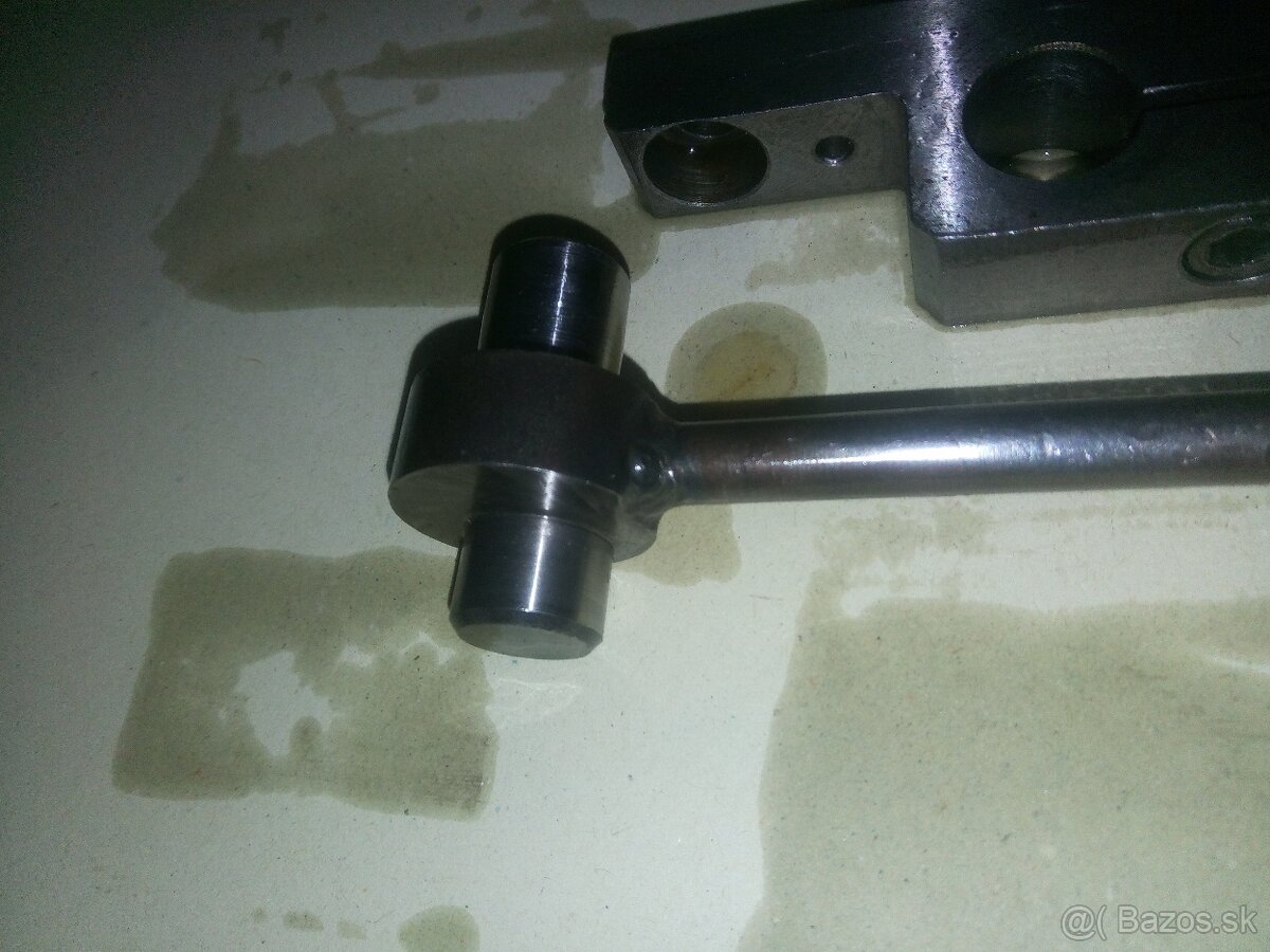 SV18RA, dorazy+excetr.klzatko a držiak - 7