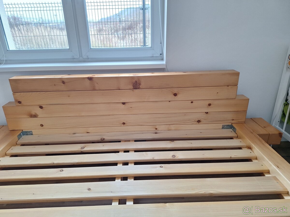 Drevená manželská postel - 7