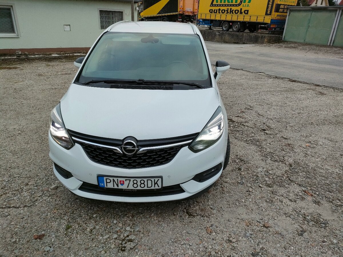 Opel Zafira C lift 1.6 turbo benzin AT - 7
