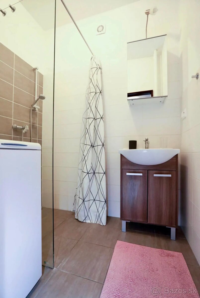 Realitný kancelária REALADR s.r.o. - 7