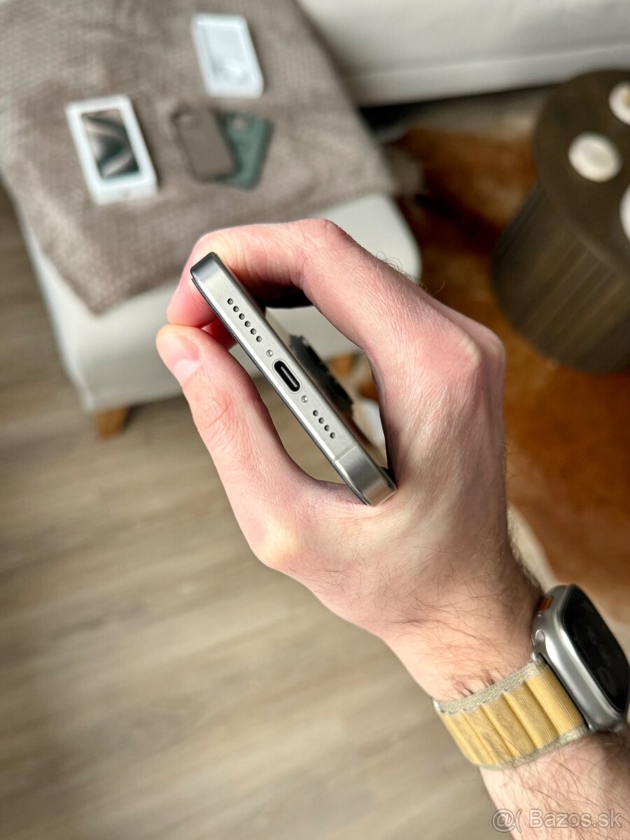 iPhone 15 Pro Max 256GB Natural Titanium - 7