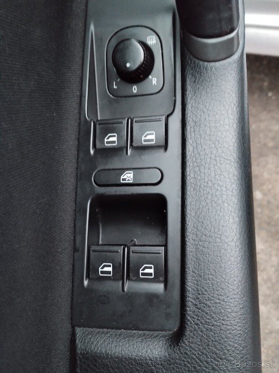 Volkswagen Passat variant, B7, 2.0TDI,103kW DSG,,F1 - 7