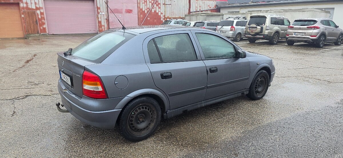 Opel Astra 1,4i - 7