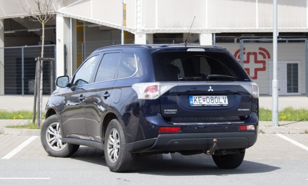 Mitsubishi Outlander z roku 2012 - 7