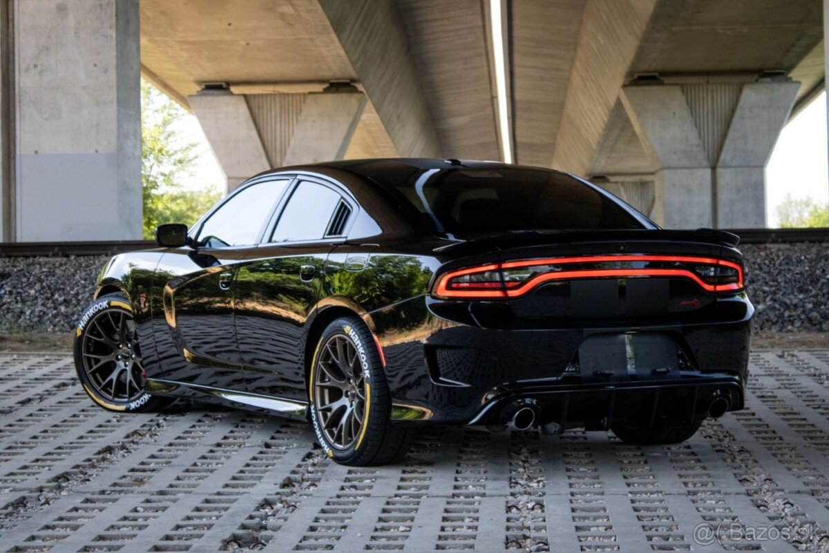 Dodge Charger SRT Hellcat 6.2L V8 - 7