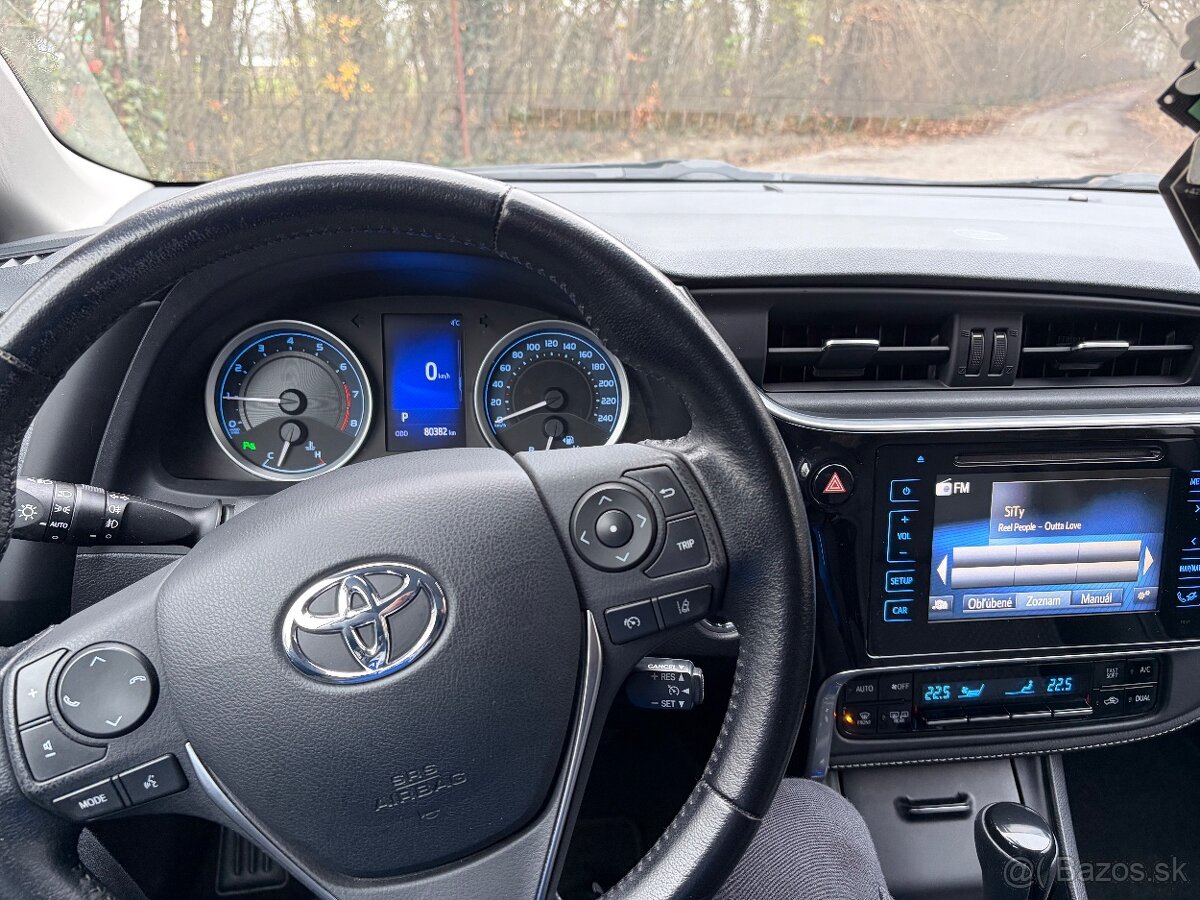 Toyota Corolla 1.6 - 7