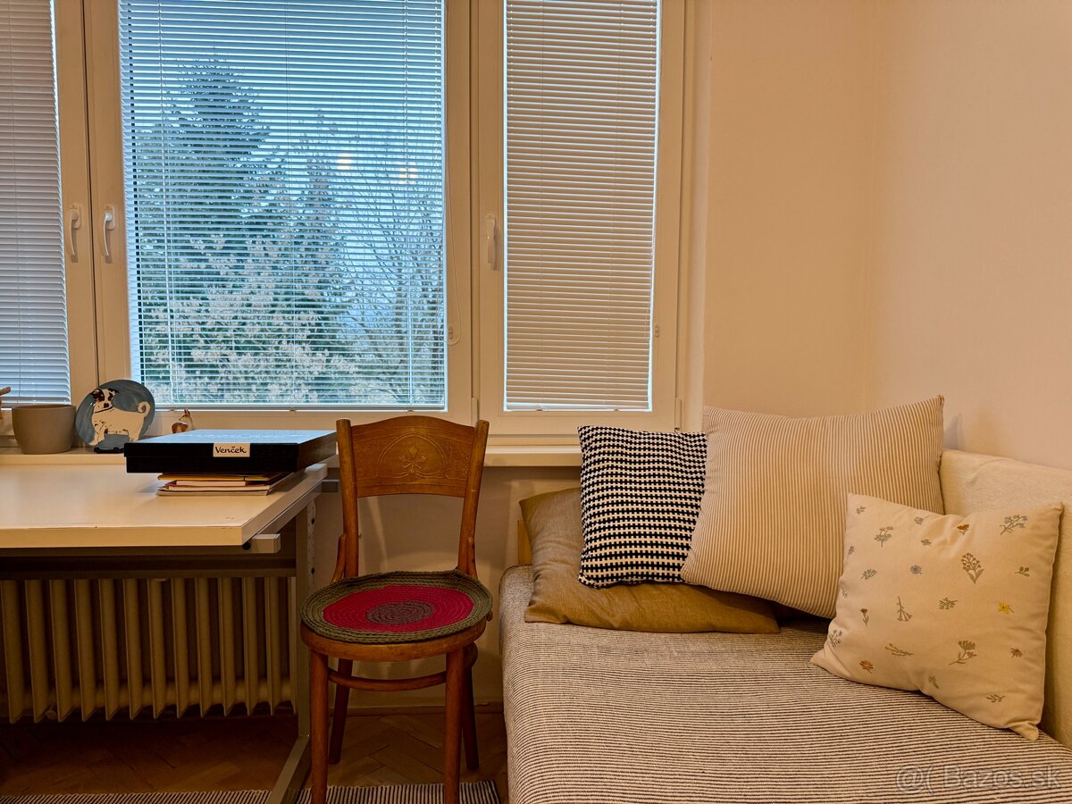 Prenájom 3 a pôl izbový byt Čínsky Múr Prievidza - 7