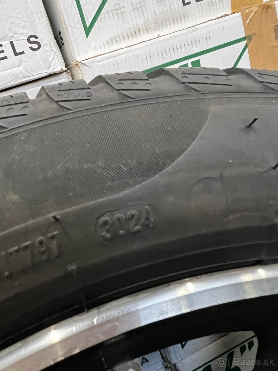 Zimne pneumatiky pirelli 245/45R18 - 7