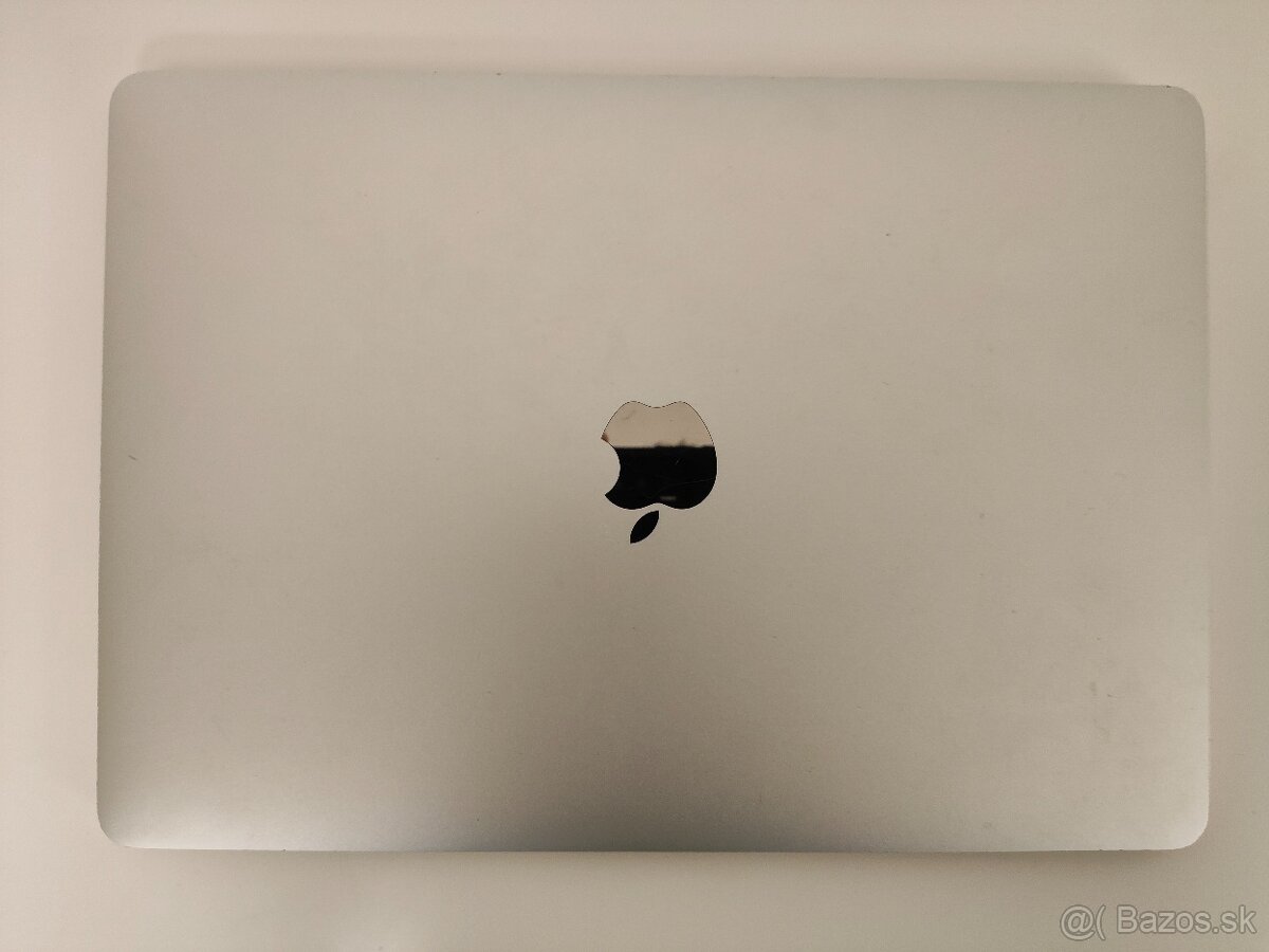 MacBook Pro 2017 | i5 • 8GB • 256GB SSD - 7