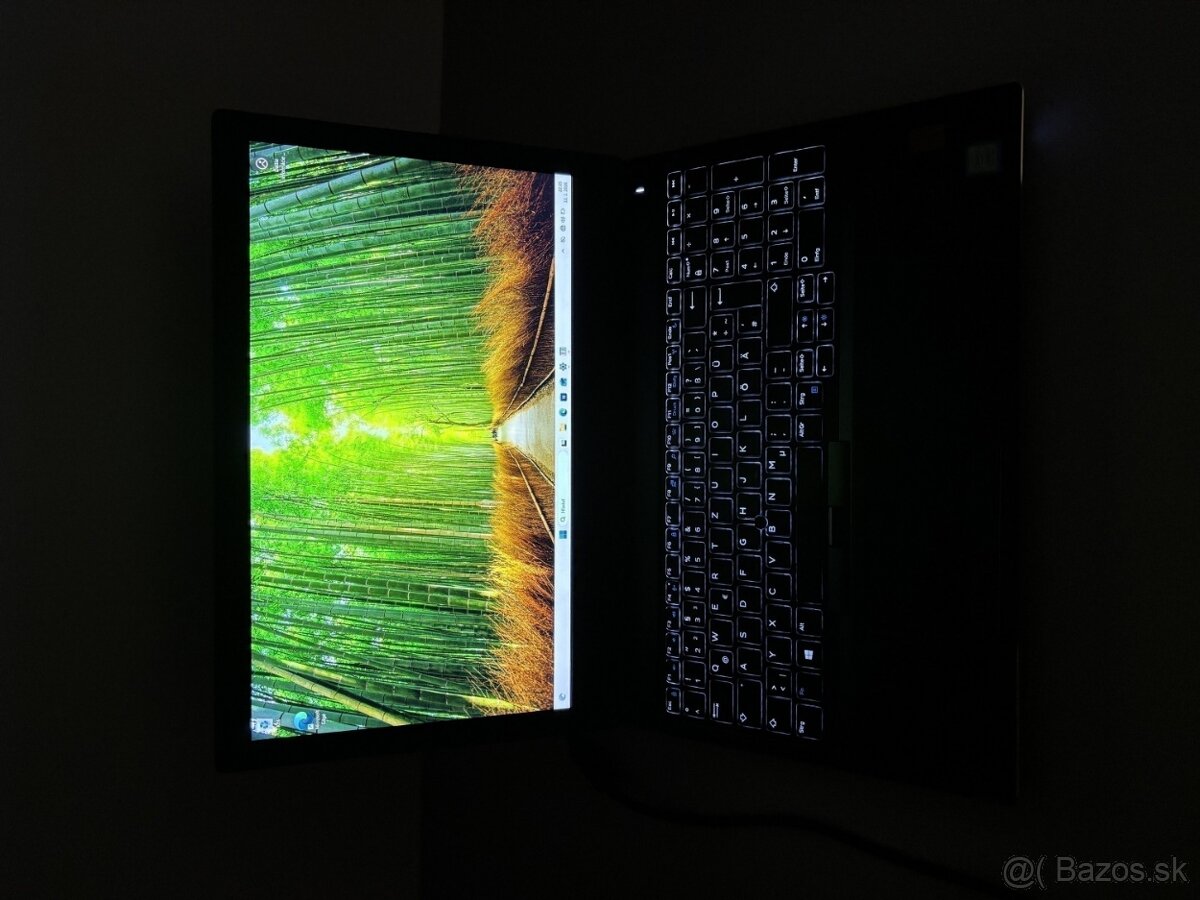 #109 - Dell 7530/i7 8850H/32GB RAM/4GB nVidia/512GB SSD - 7