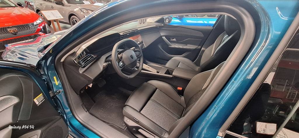 Peugeot 308 1.2 PureTech 130 Allure EAT8 - 7