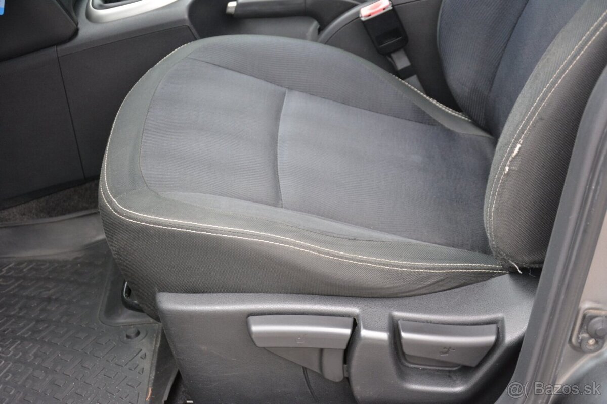 Nissan Qashqai 2.0 DCI 4×4 - 7