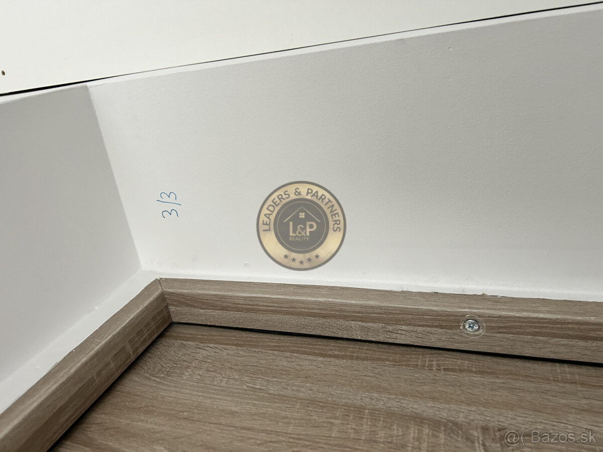 PREDAJ 2izbový byt Bezenye - 7