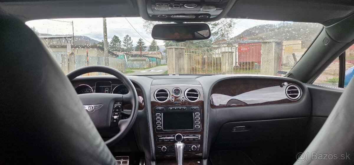 Bentley Continental GT - 7