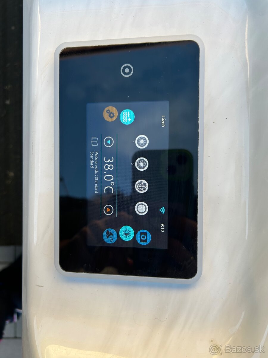 Vírivka Jacuzzi Wellis - 7