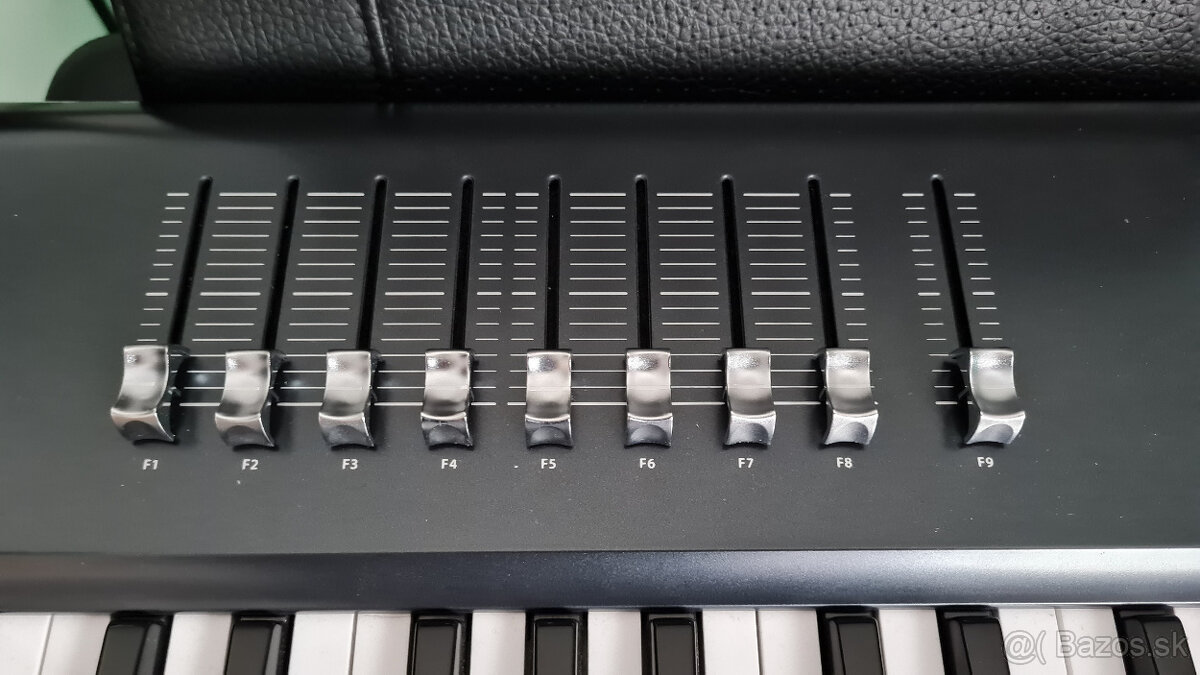 Behringer Motor 61 - 7