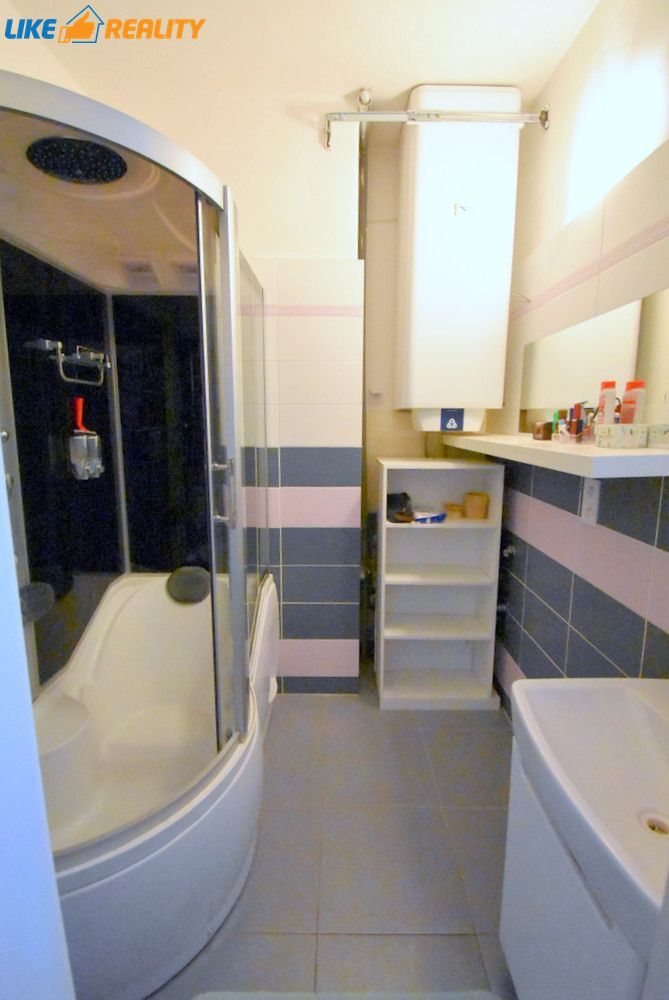 Veľkometrážny 3 izbový byt Vrútky - 7