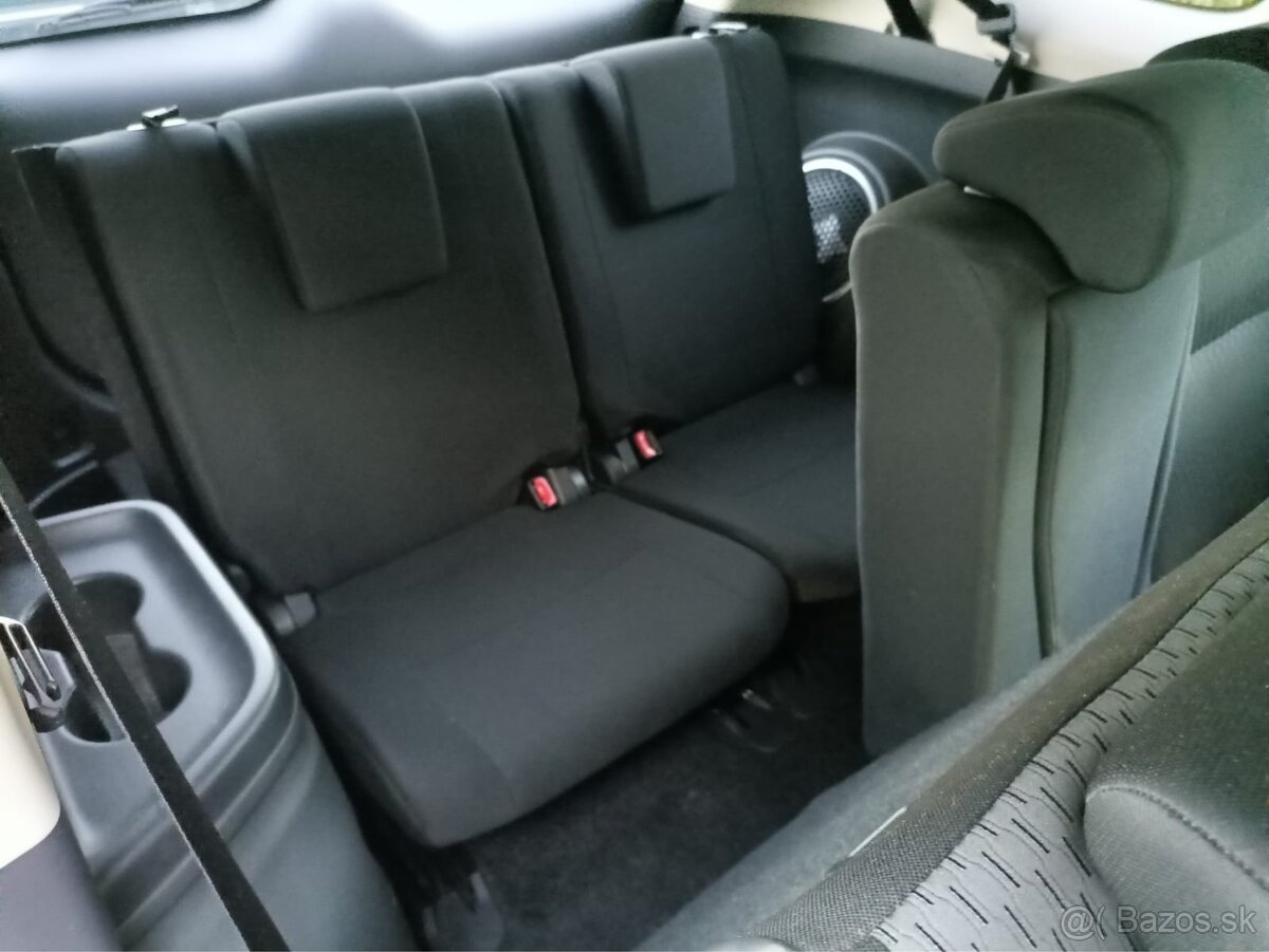 MITSUBISHI OUTLANDER 4x4 - NA PREDAJ - 7