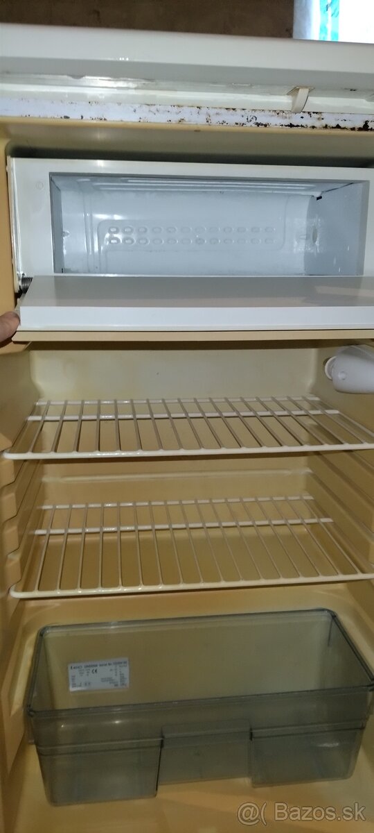 Chladnička s mrazničkou - 7