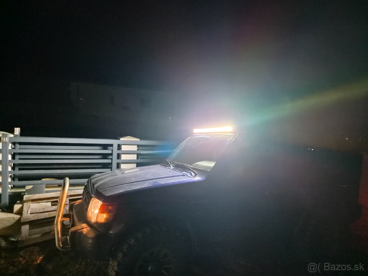 Mitsubishi pajero 2.5 - 7