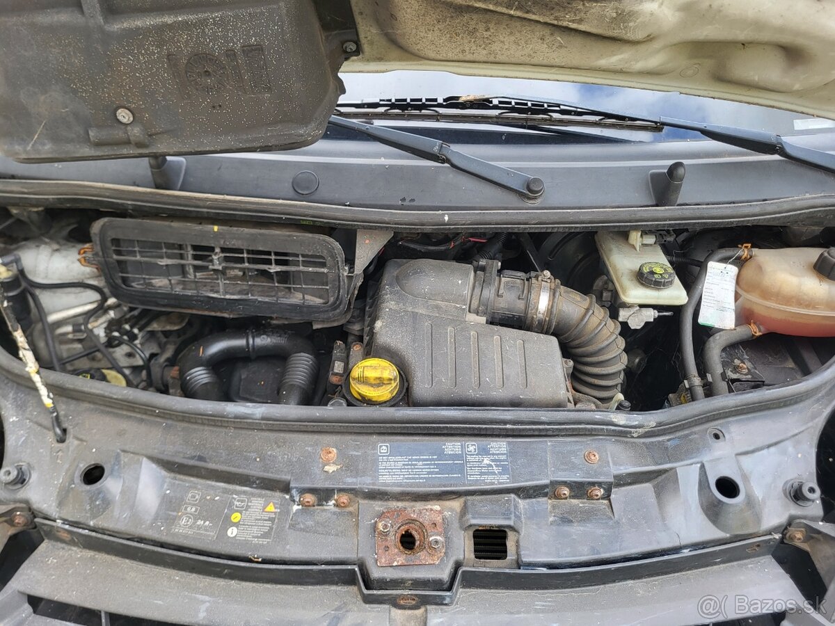 Renault traficDCI 115 - 7