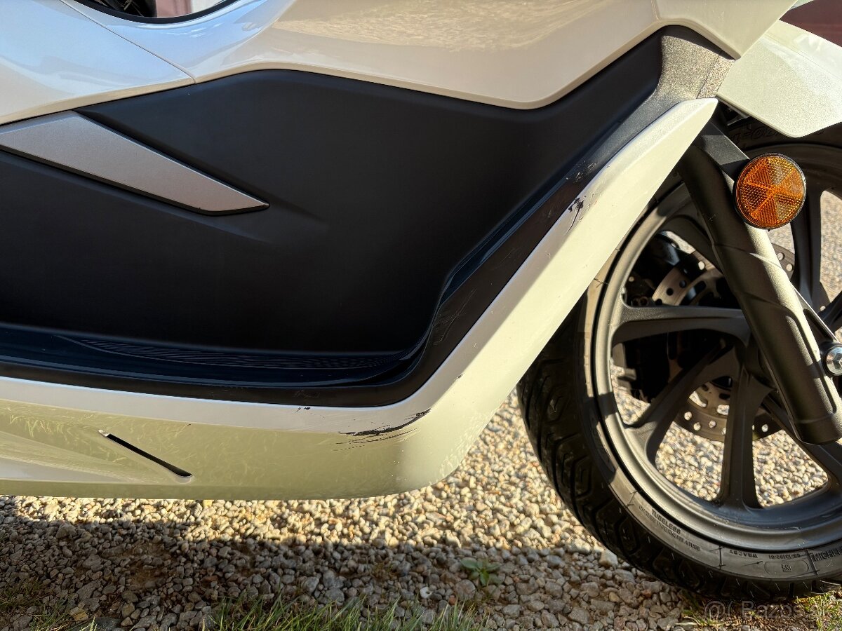 Honda PCX - 7